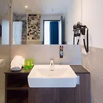 - The Niu, Saddle By Ihg מלון
