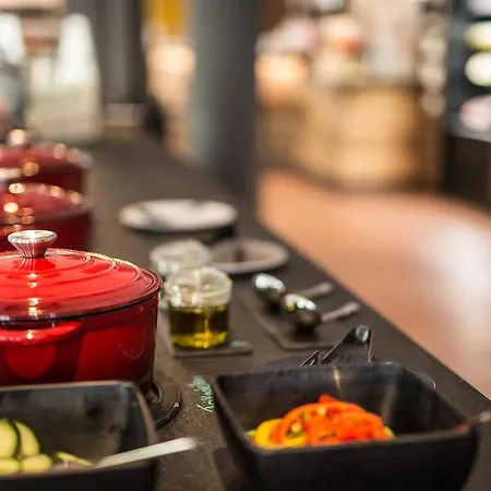 Hotel - The Niu, Saddle By Ihg