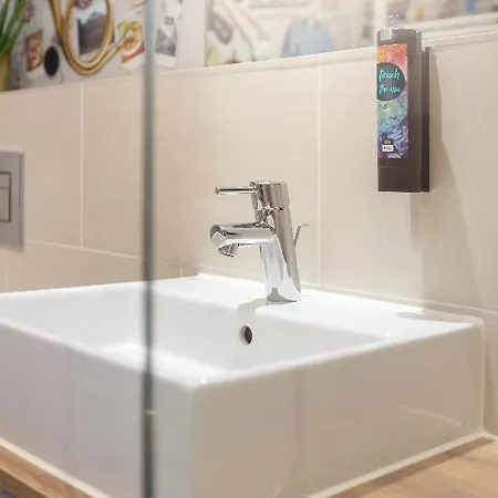 - The Niu, Saddle By Ihg Otel
