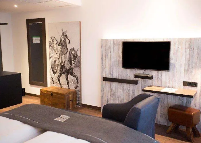 Hotel - The Niu, Saddle By Ihg
