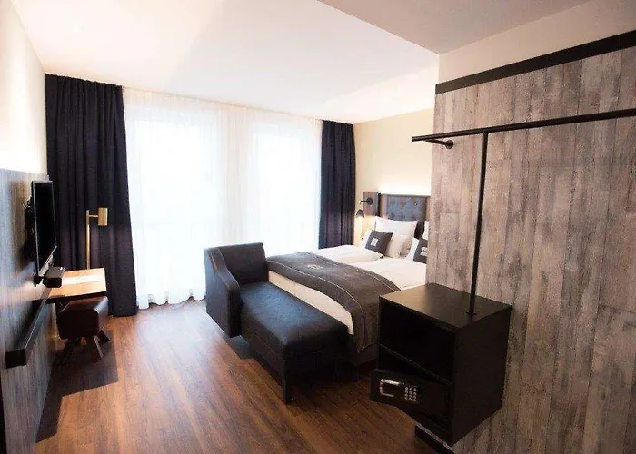 Hotel - The Niu, Saddle By Ihg Fürth