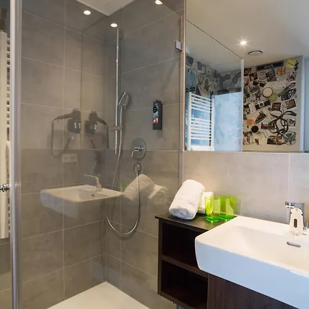 - The Niu, Saddle By Ihg Hotel Fuerth