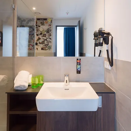 - The Niu, Saddle By Ihg Hotel