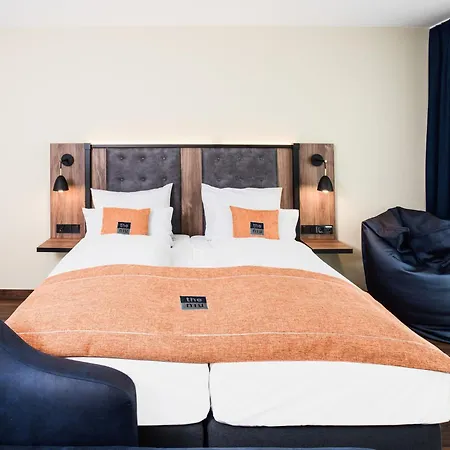 - The Niu, Saddle By Ihg Hotel Fürth
