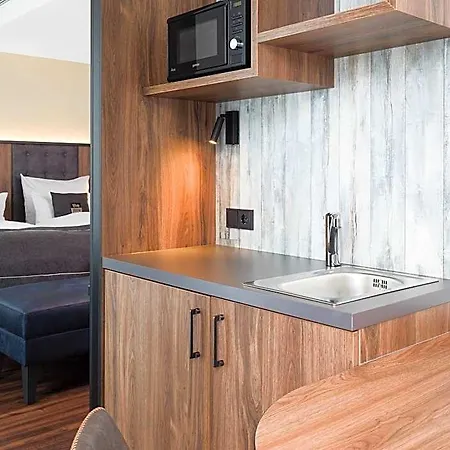 - The Niu, Saddle By Ihg Fürth