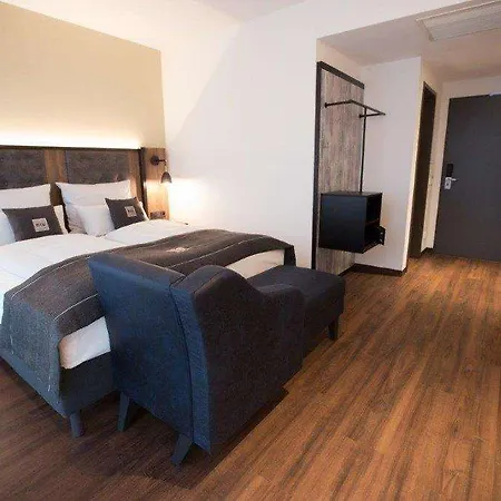 Hotel - The Niu, Saddle By Ihg Fuerth