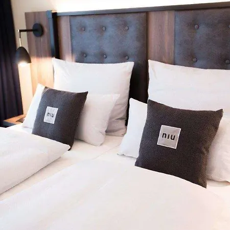 - The Niu, Saddle By Ihg Fuerth