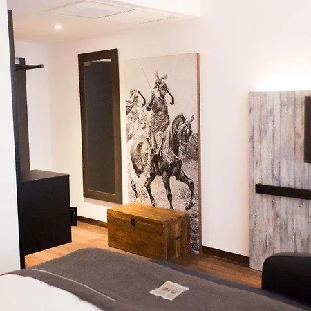 - The Niu, Saddle By Ihg 3*