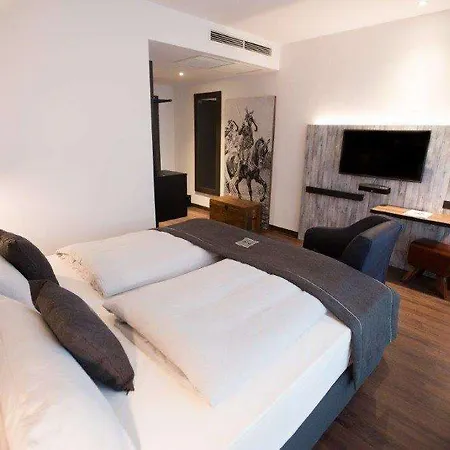 - The Niu, Saddle By Ihg Hotel Fuerth