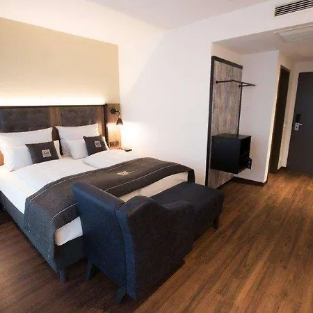 - The Niu, Saddle By Ihg Fürth